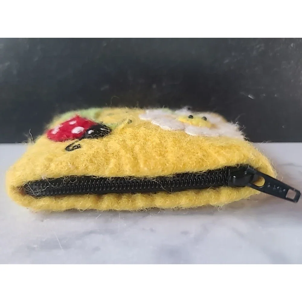 Felt Coin Purse Daisy Ladybug USED